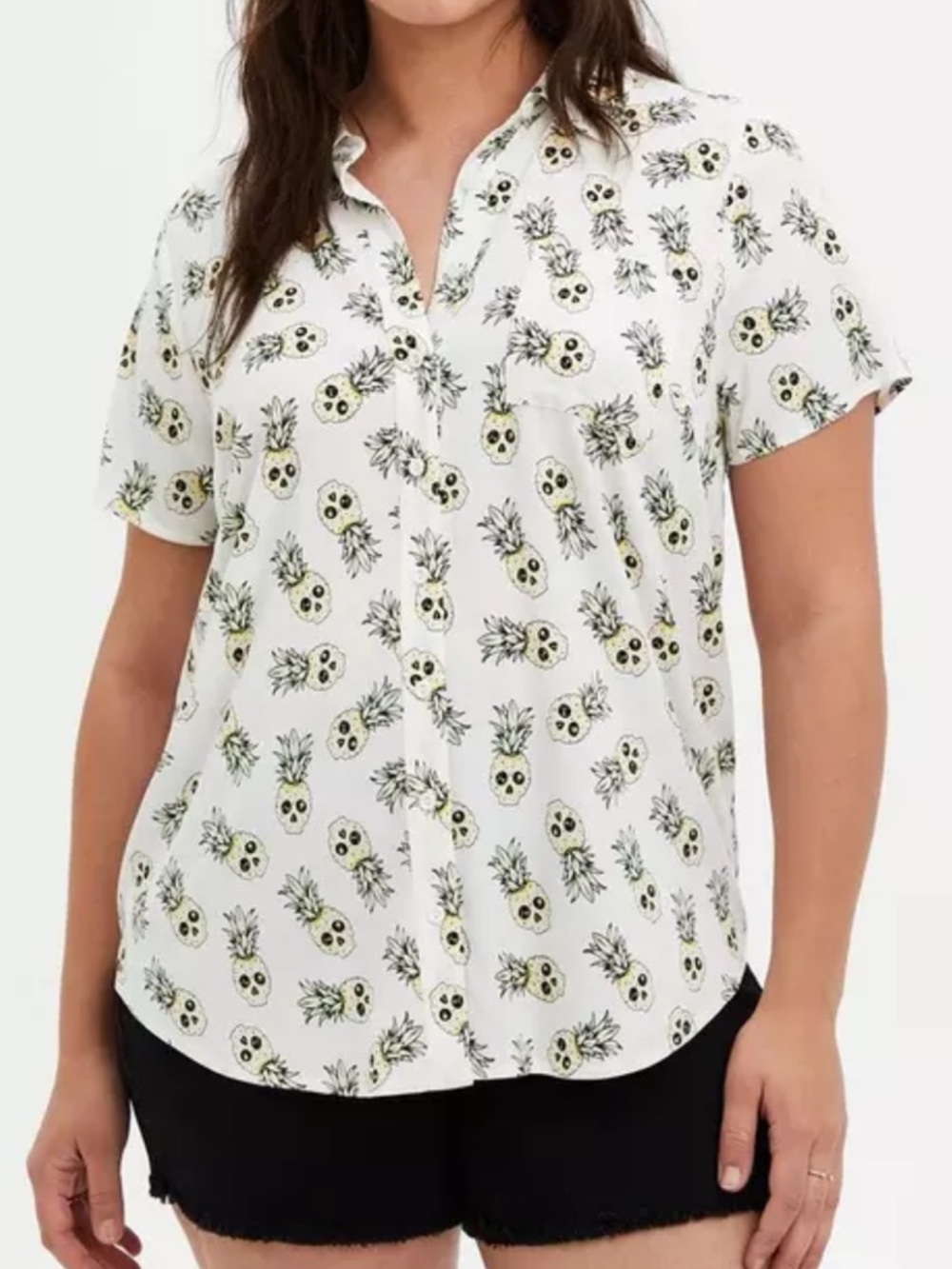 TORRID “Tropical Pineapples” Short Sleeve Collared Button Front Blouse Size 3